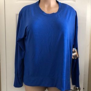 Plus Size Shirts With Thumb Holes 